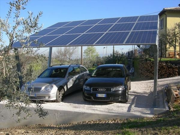 Pensilina Fotovoltaica 2 Montanti standard installata a Montefalco (PG)