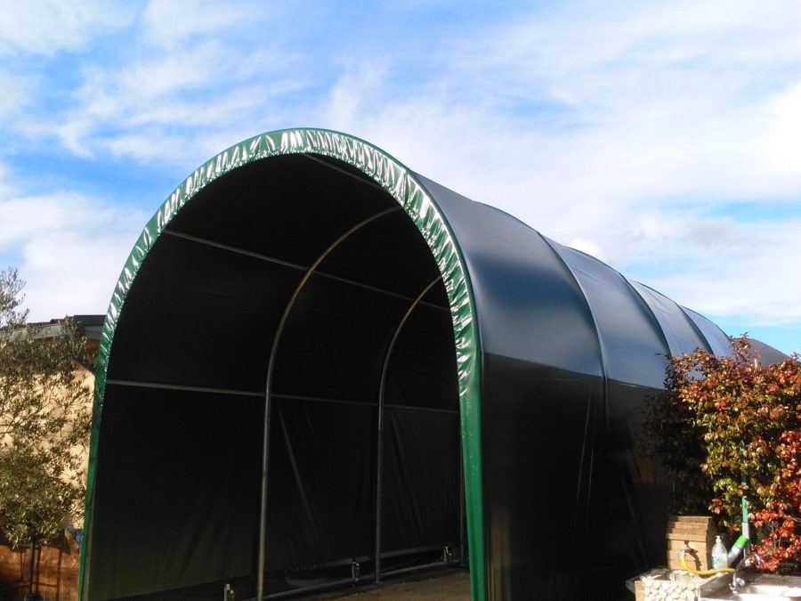 Copertura camper arco installata a Spello in Umbria