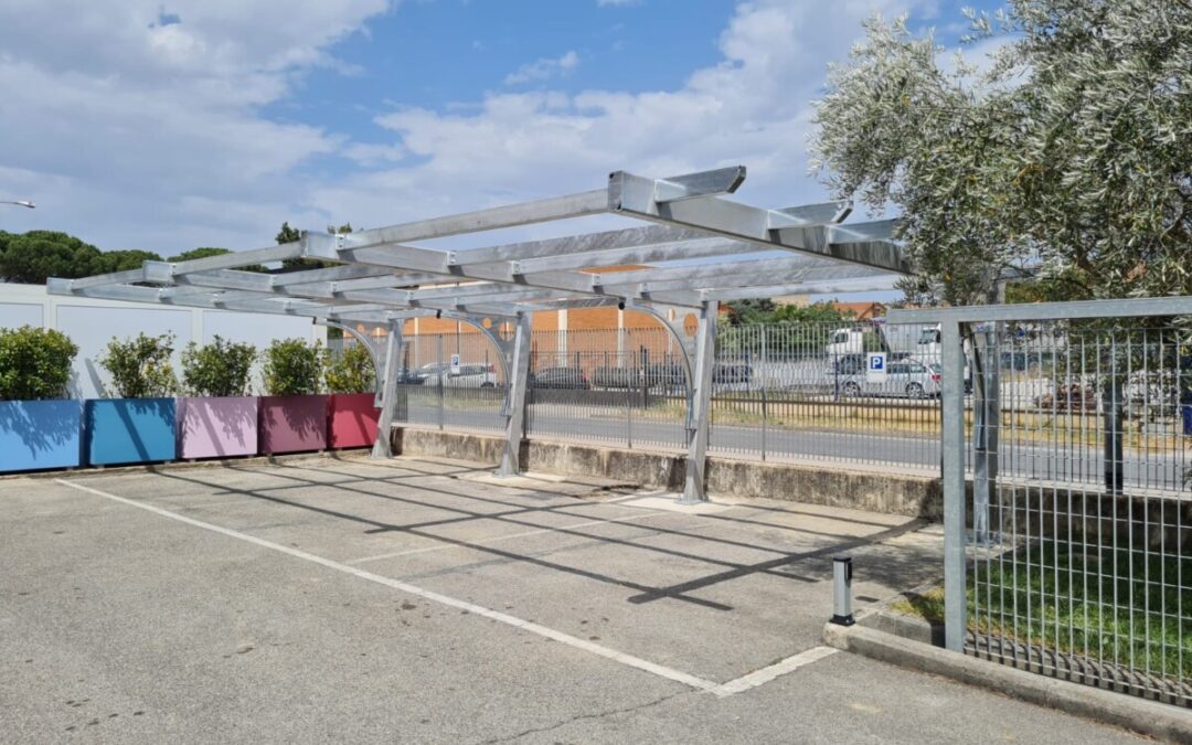 Pensilina Fotovoltaica a sbalzo