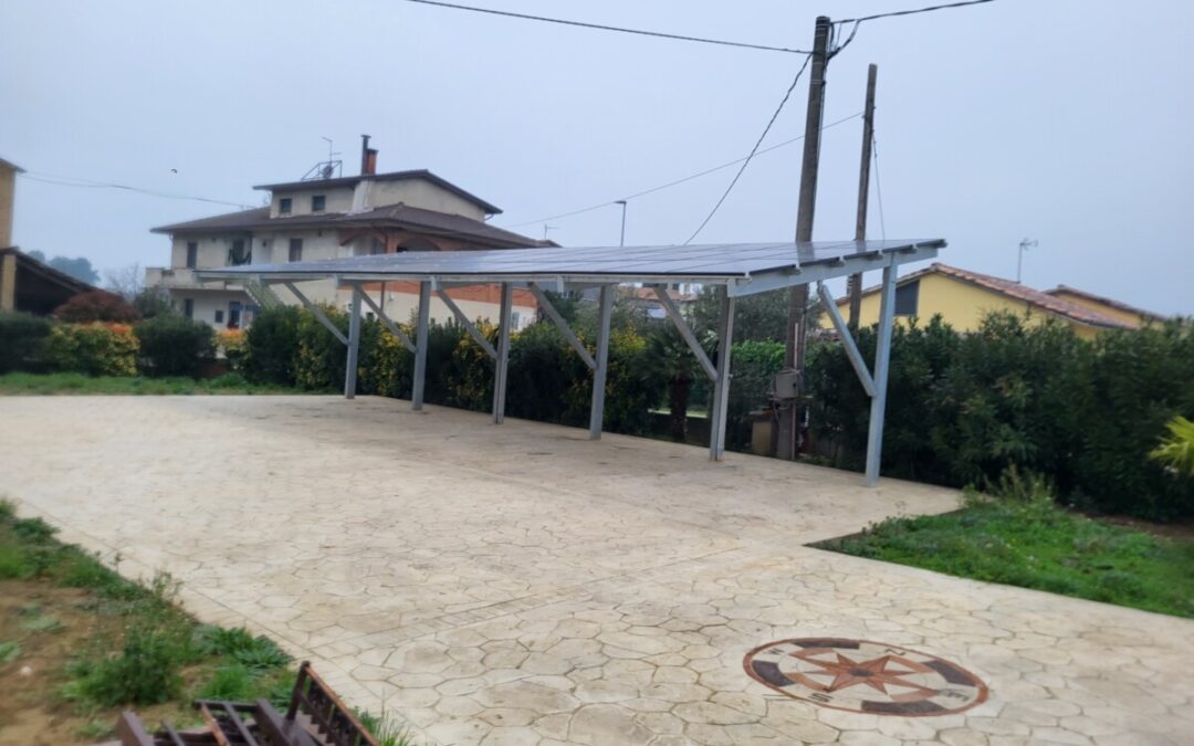 Pensilina Fotovoltaica a sbalzo per auto